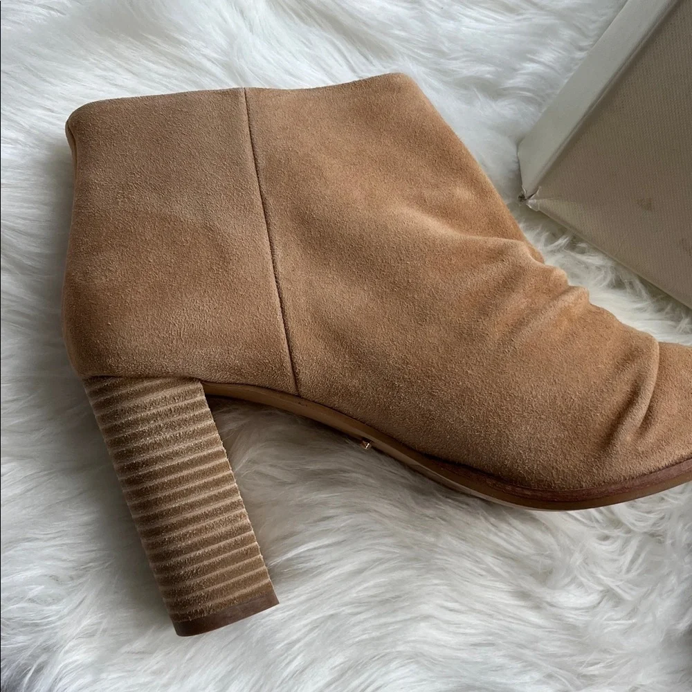 🆕42 Gold Women's Natural/Beige Suede Open Toe Booties Size 11